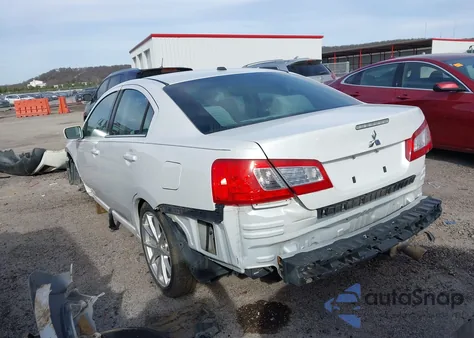 2012 Mitsubishi Galant Es/Se z USA, uszkodzony, nr VIN 4A32B3FF8CE018251